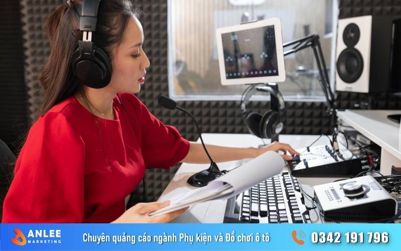 Thu âm quảng cáo giá rẻ - Giọng đọc hay, chuyên nghiệp 11 Thu âm quảng cáo giá rẻ, nhưng khách hàng sẽ nhận đươc bản thu âm chất lượng, chỉn chu tại AnLee Marketing