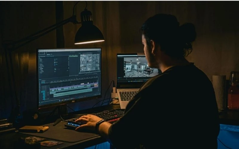 Anlee sẽ lên kịch bản và prompt thật chính xác, anh chị sẽ xem qua và góp ý chỉnh sửa trước khi thực hiện tạo video 